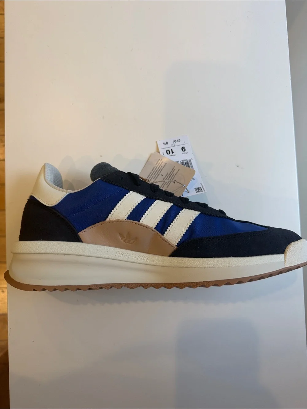 adidas SL 72 RTN Men’s Blue and White Retro-Inspired Low-Top Sneaker